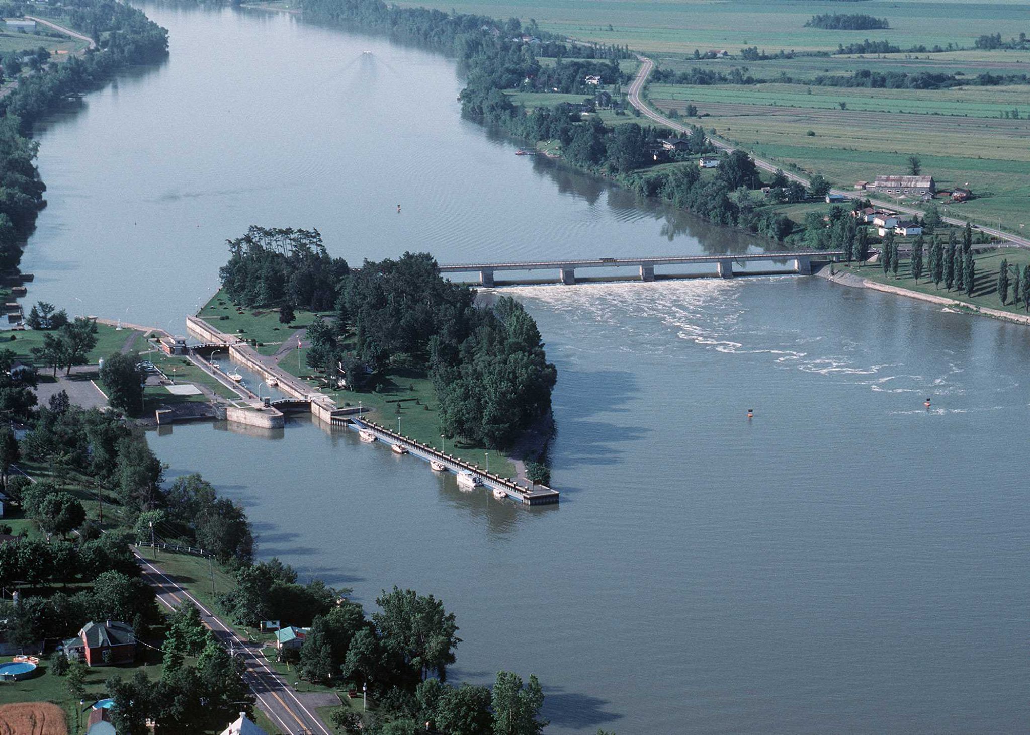 Canal de Saint-Ours